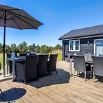 Danika - 1-5km From The Sea By Interhome