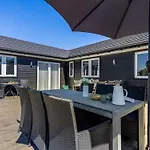 Danika - 1-5km From The Sea By Interhome *