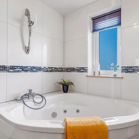 Ferienhaus Danika - 1-5km From The Sea By Interhome Bøtø By