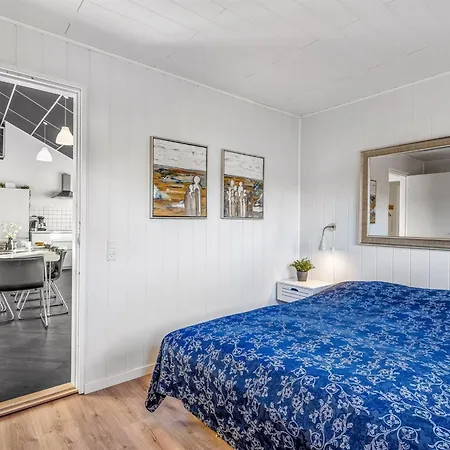 Danika - 1-5km From The Sea By Interhome *