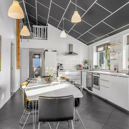 Hébergement de vacances Danika - 1-5km From The Sea By Interhome Bøtø By